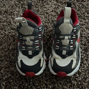 Nike Air 270 Red and Gray Sneakers